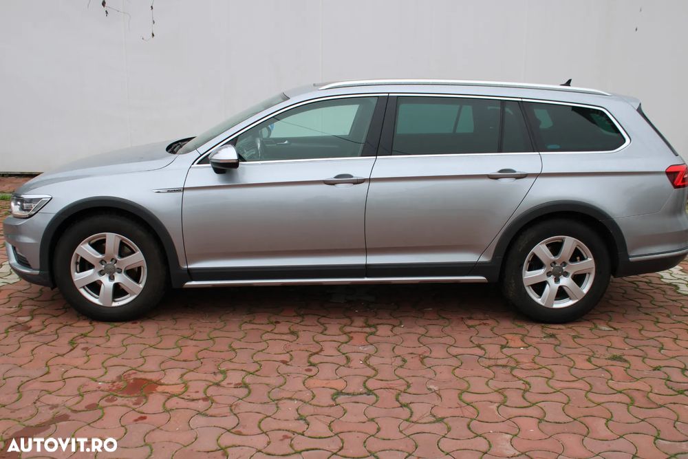 Volkswagen Passat Alltrack 2.0 TDI 4Motion - 3