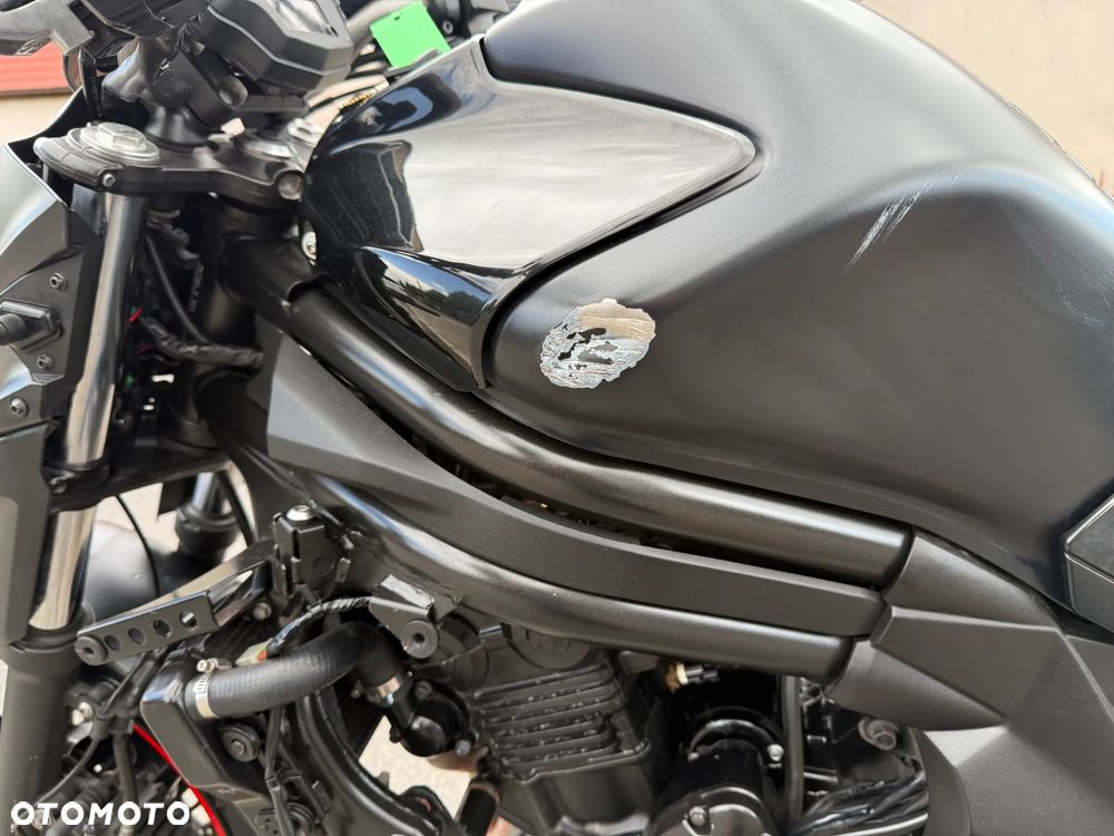 Kawasaki ER - 18
