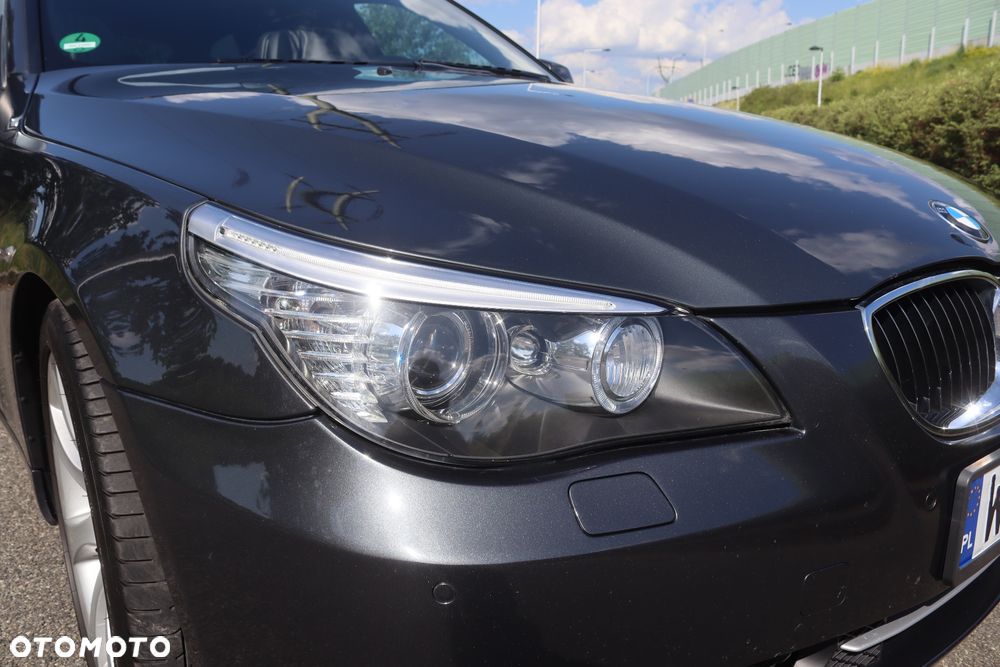 BMW Seria 5 525d Edition Exclusive - 17