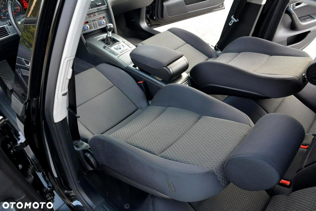 Audi A6 Avant 2.4 - 23