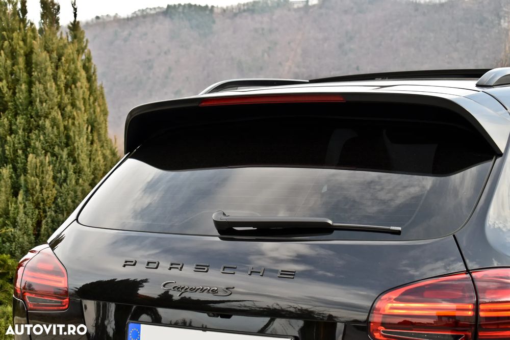 Porsche Cayenne 4.2 L S - 20