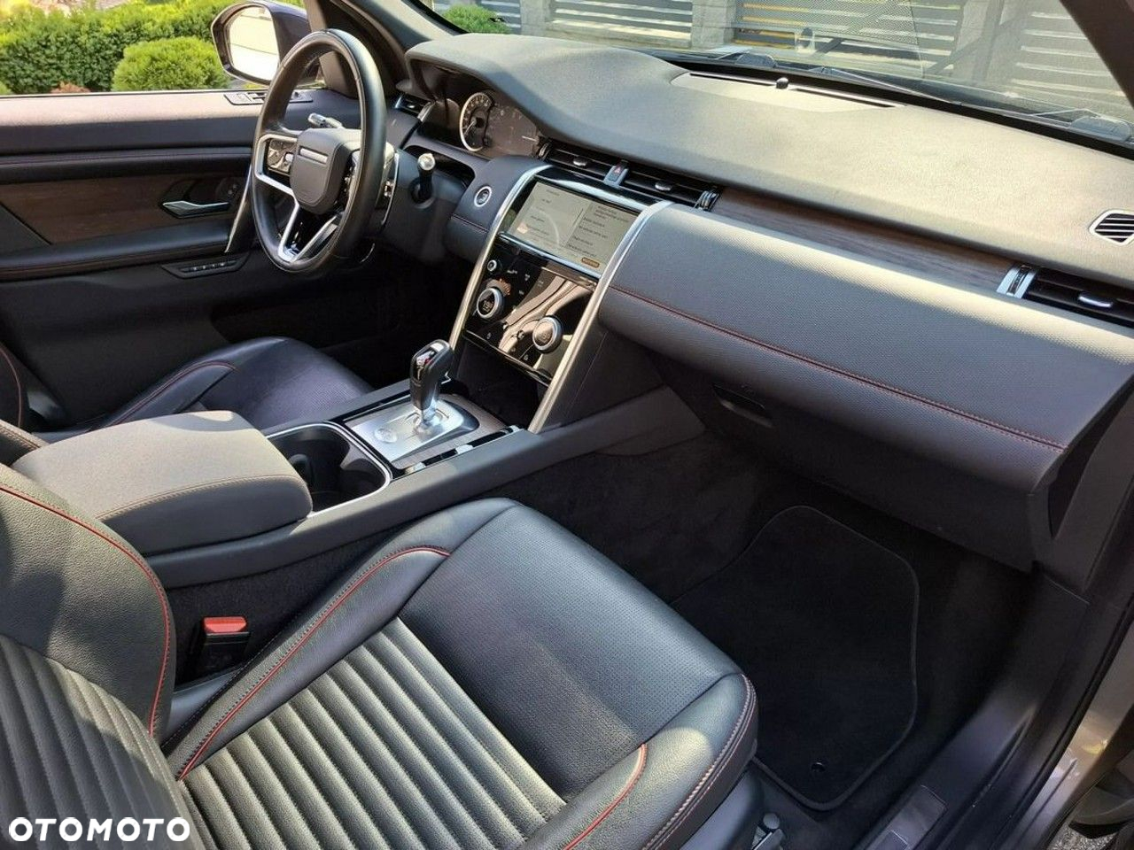 Land Rover Discovery Sport D200 Dynamic HSE - 25