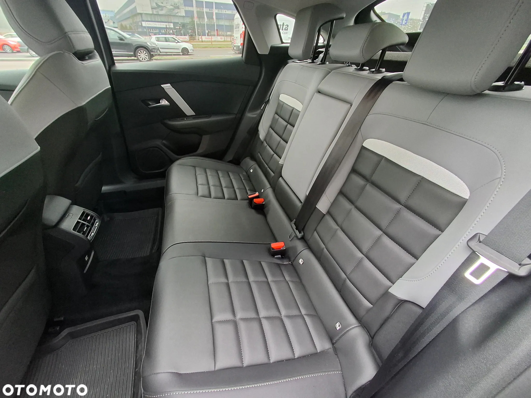 Citroën C4 1.2 PureTech Max S&S EAT8 - 9