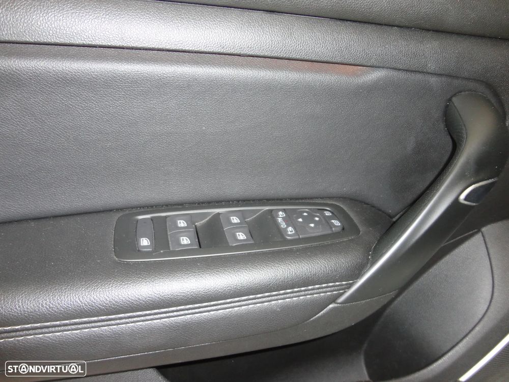 Renault Mégane Sport Tourer ENERGY dCi 130 INTENS - 12