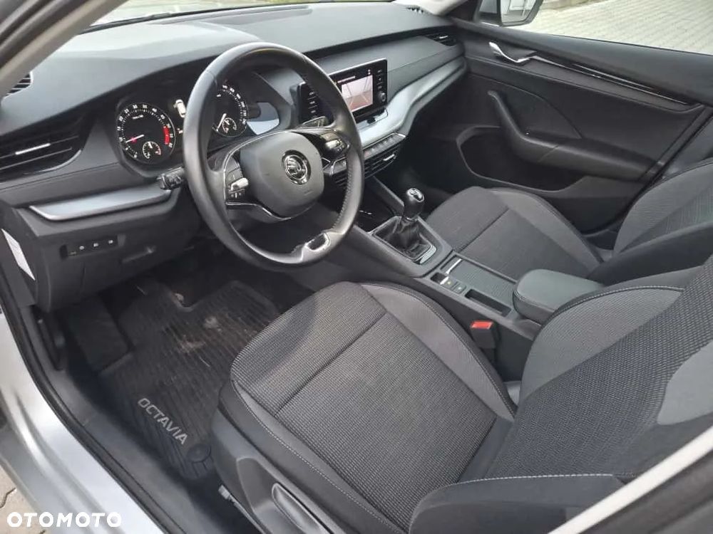 Skoda Octavia 2.0 TDI Ambition - 12