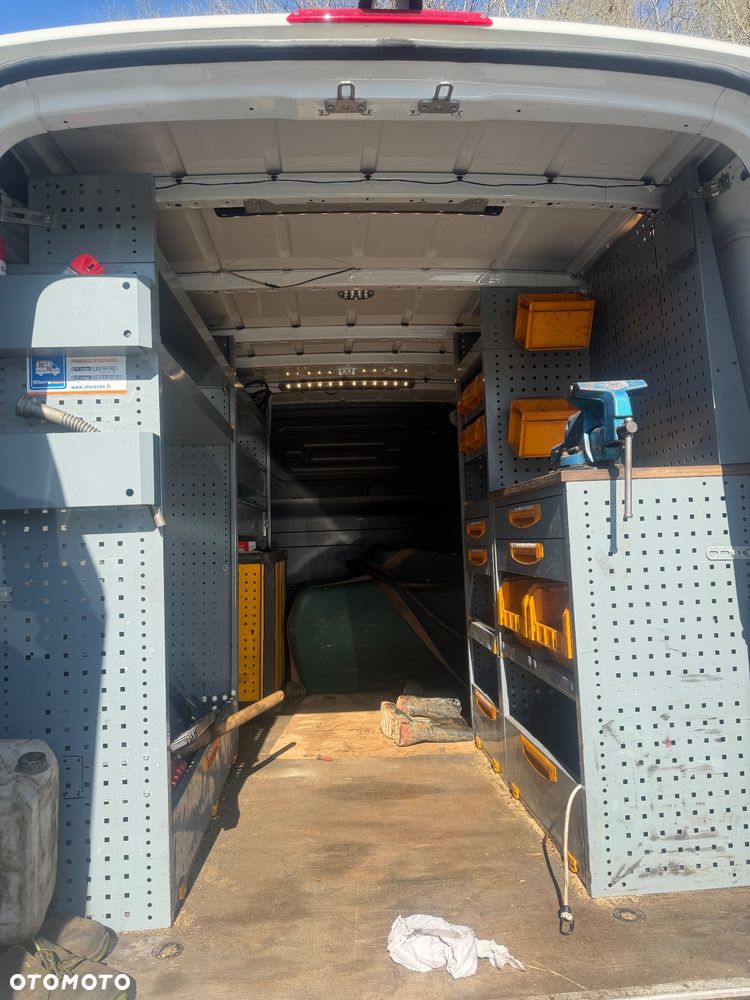 Mercedes-Benz Sprinter - 6