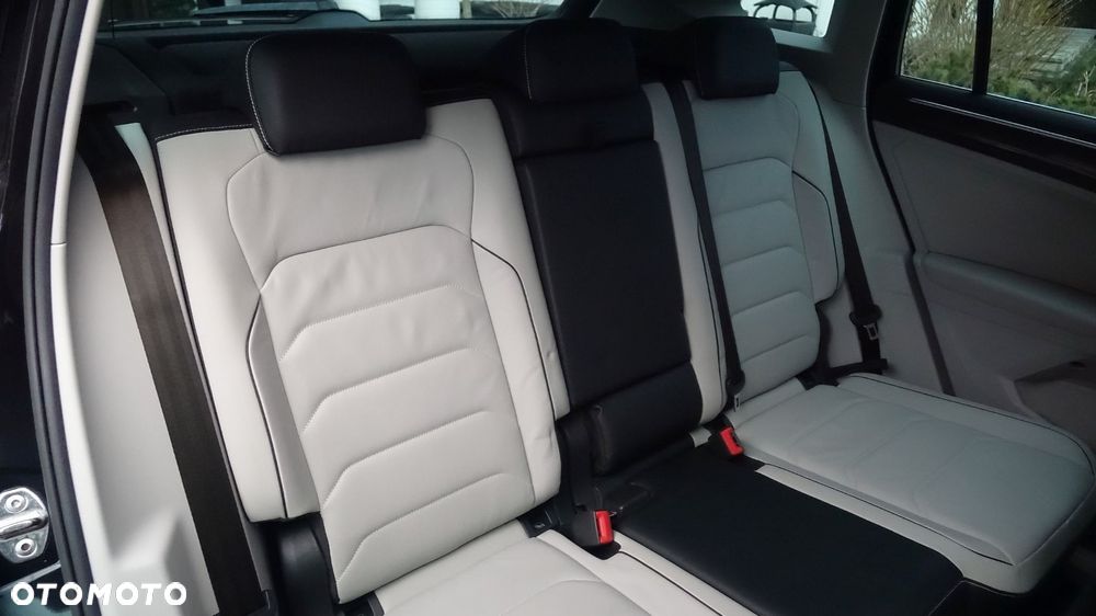Volkswagen Tiguan - 30
