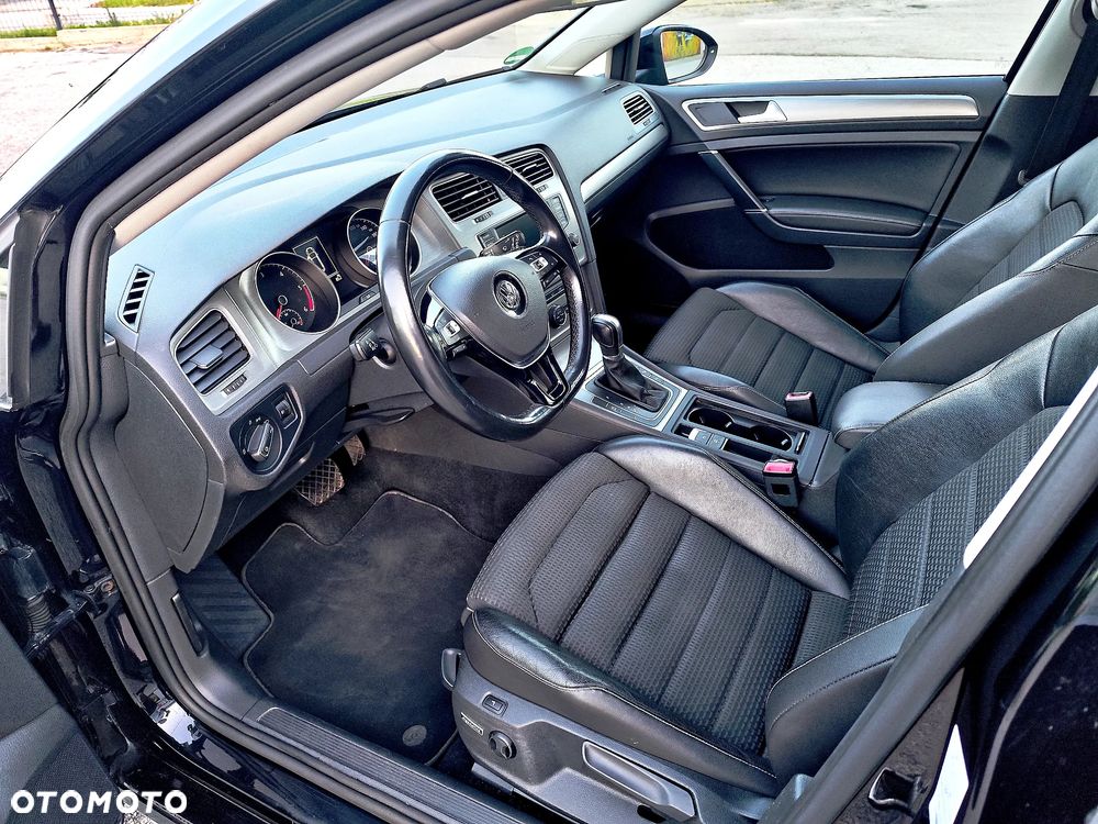 Volkswagen Golf 2.0 TDI DSG Sound - 10