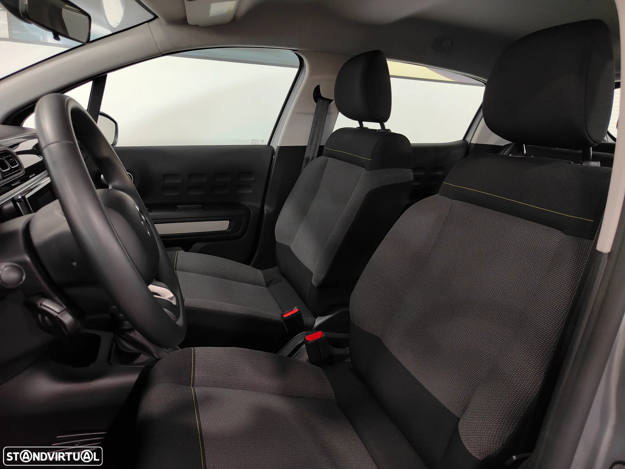Citroën C3 1.2 PureTech Feel EAT6 - 24