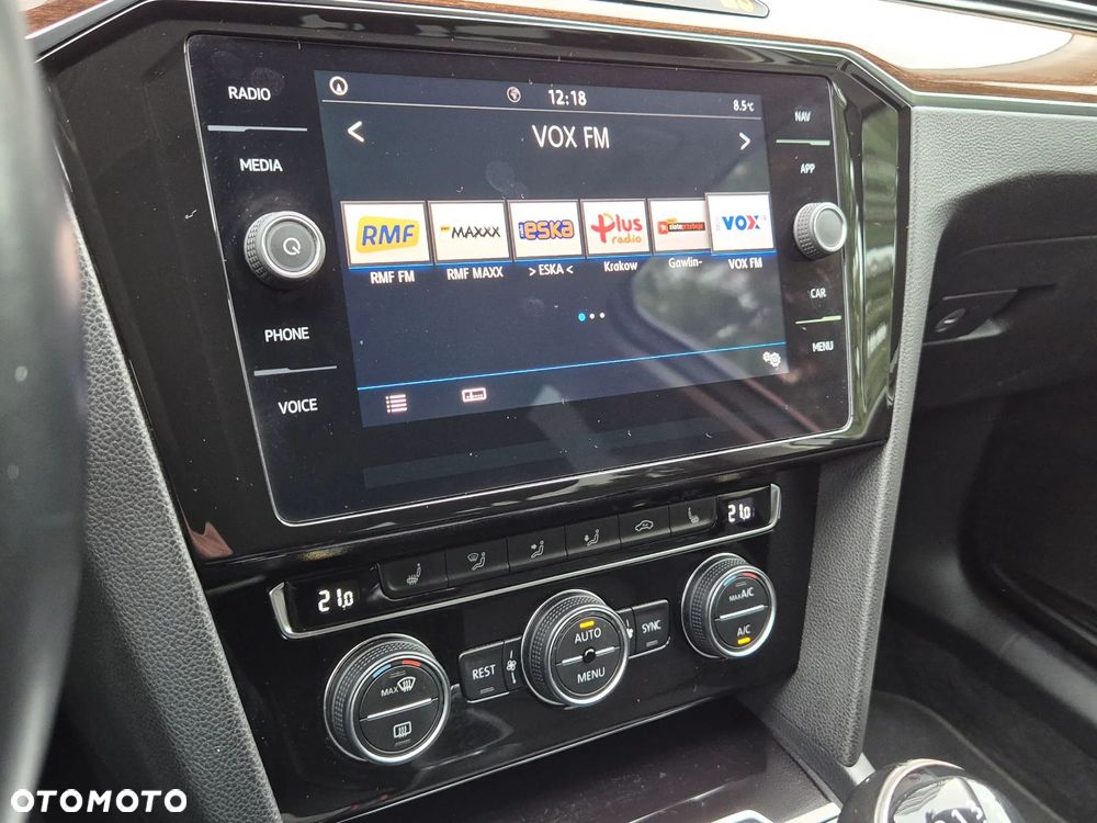 Volkswagen Passat 2.0 TDI BMT Highline - 40