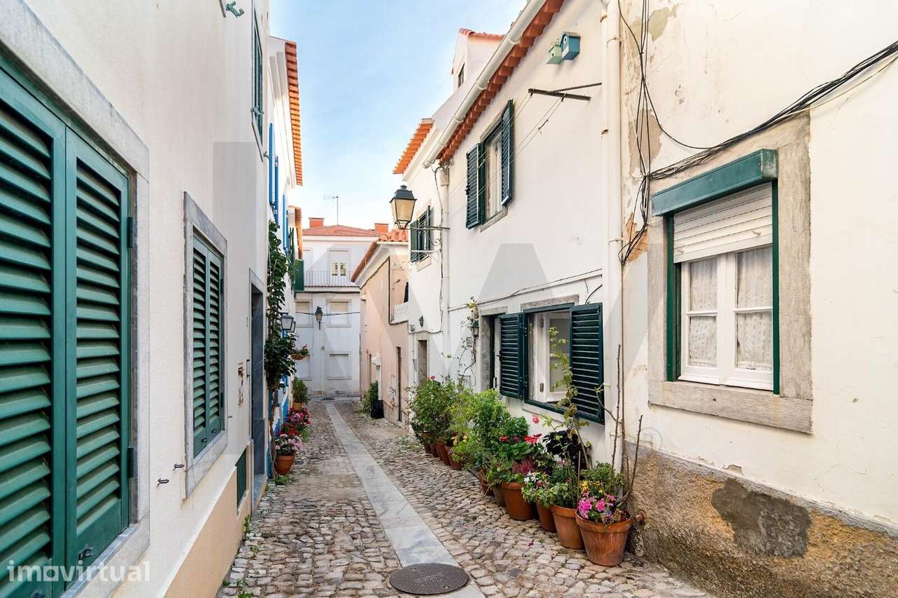 Moradia T2 de dois pisos no Centro Histórico de Cascais - Grande imagem: 3/25