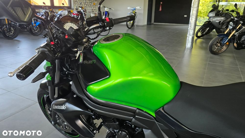 Kawasaki ER - 17