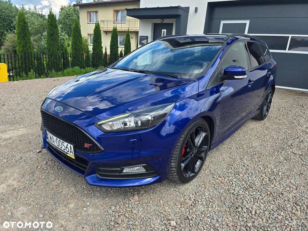 Ford Focus - 1