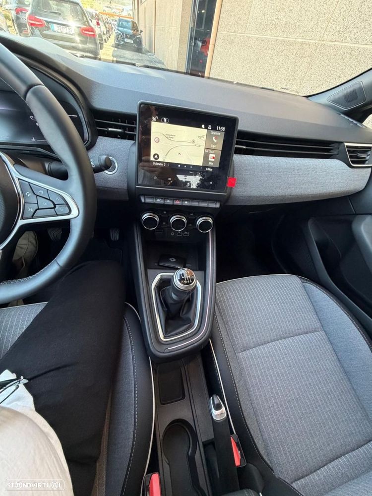 Renault Clio 1.0 TCe Techno - 10