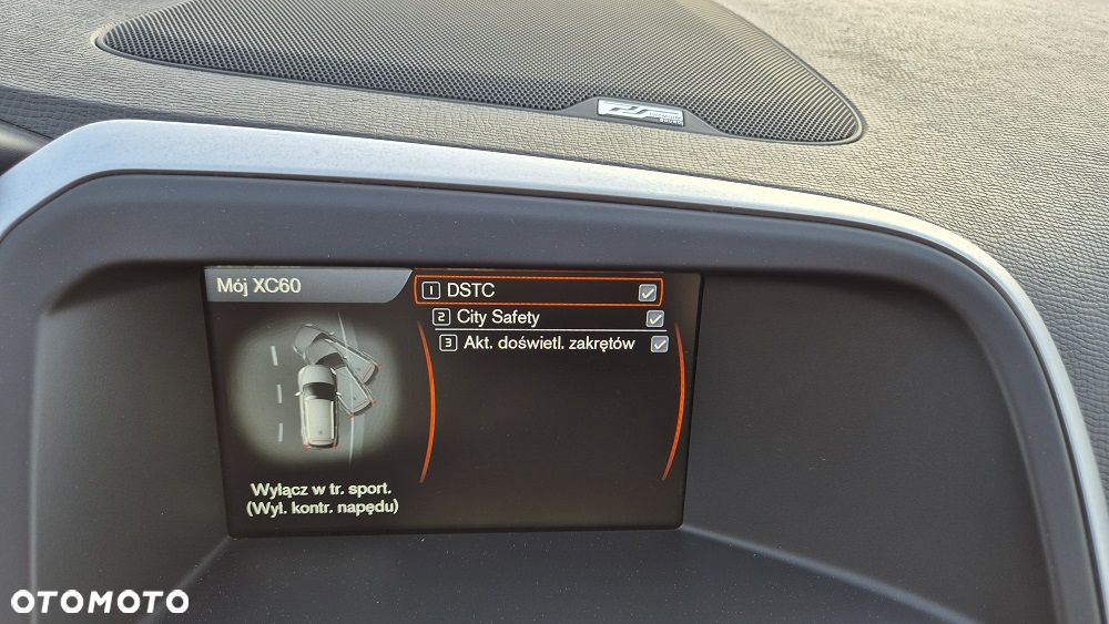 Volvo XC 60 D4 RDesign - 11