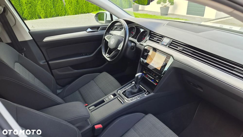 Volkswagen Passat Variant 2.0 TDI BMT Highline DSG - 17