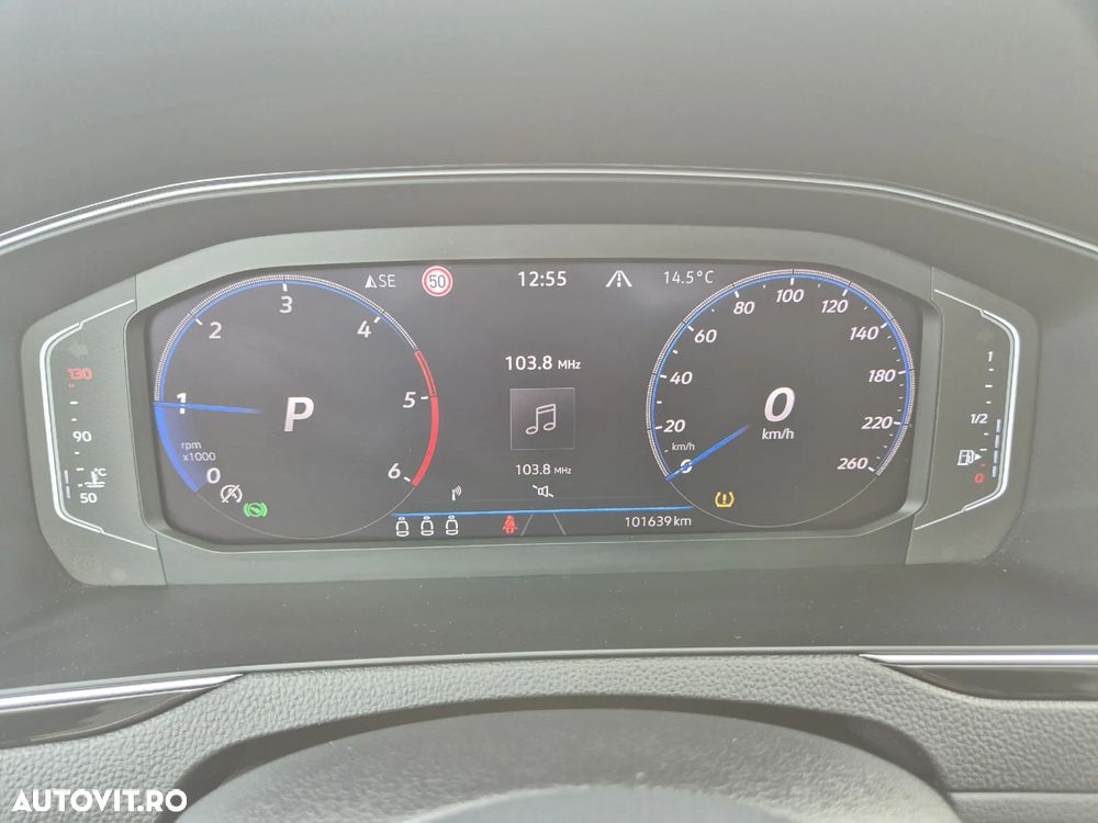 Volkswagen Passat 2.0 TDI DSG 4Mot Highline - 19