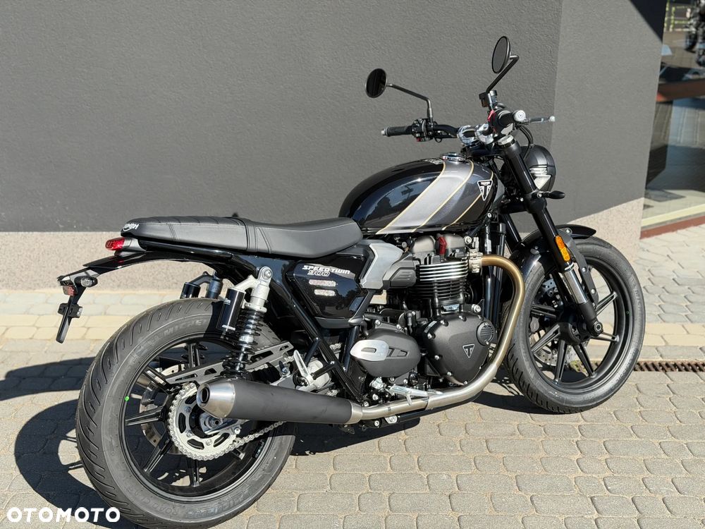 Triumph Speed Twin - 3