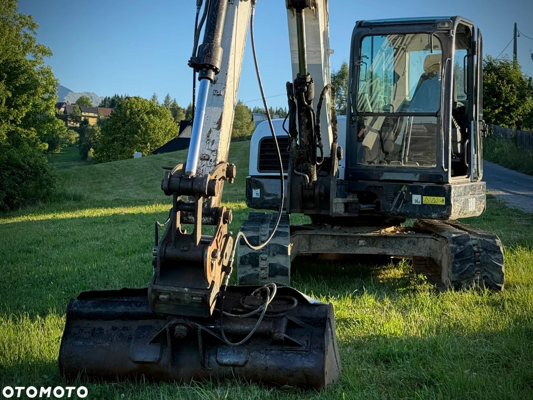 Bobcat E80 - 9