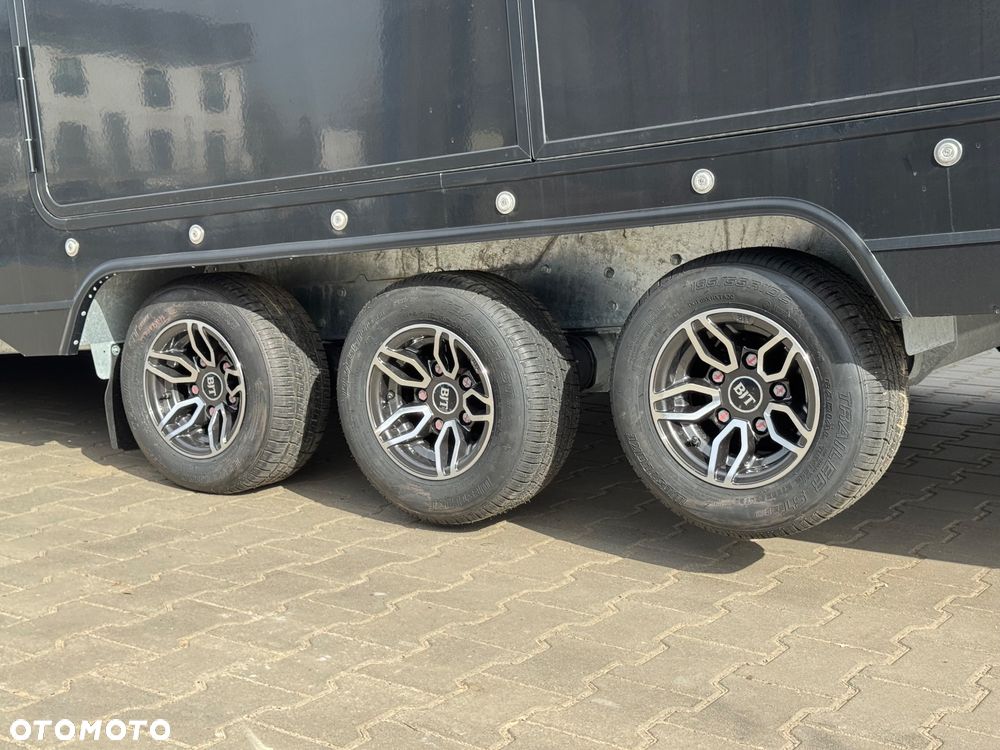 Brian James Trailers Race Transporter 7 - 28