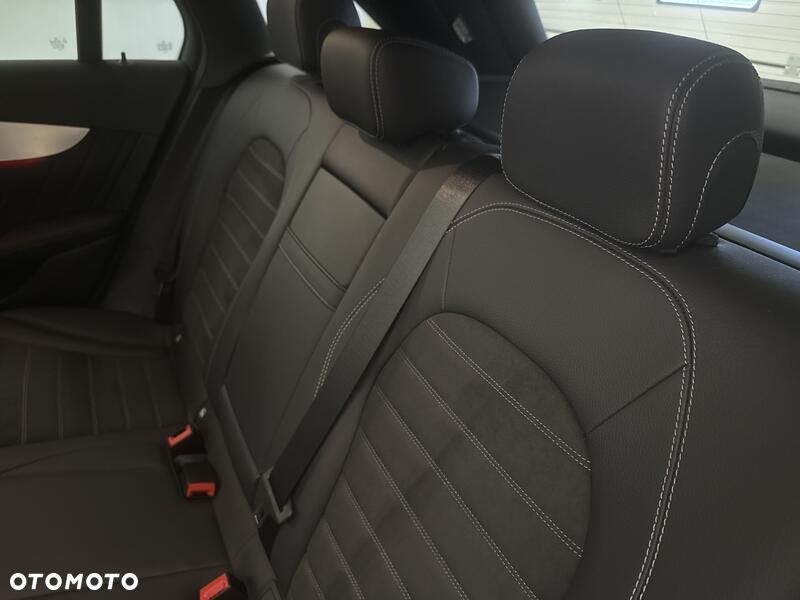 Mercedes-Benz GLC 300 e 4-Matic Business Edition - 20