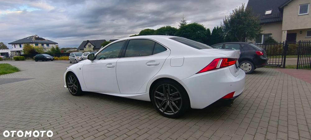 Lexus IS 200t F Sport - 1