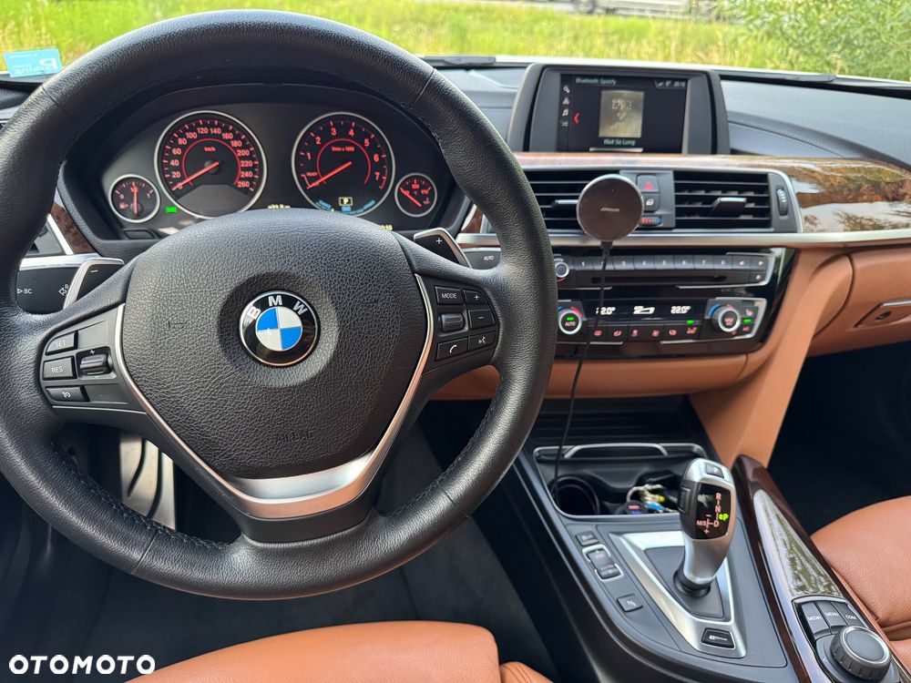BMW Seria 3 330e iPerformance Luxury Line - 11