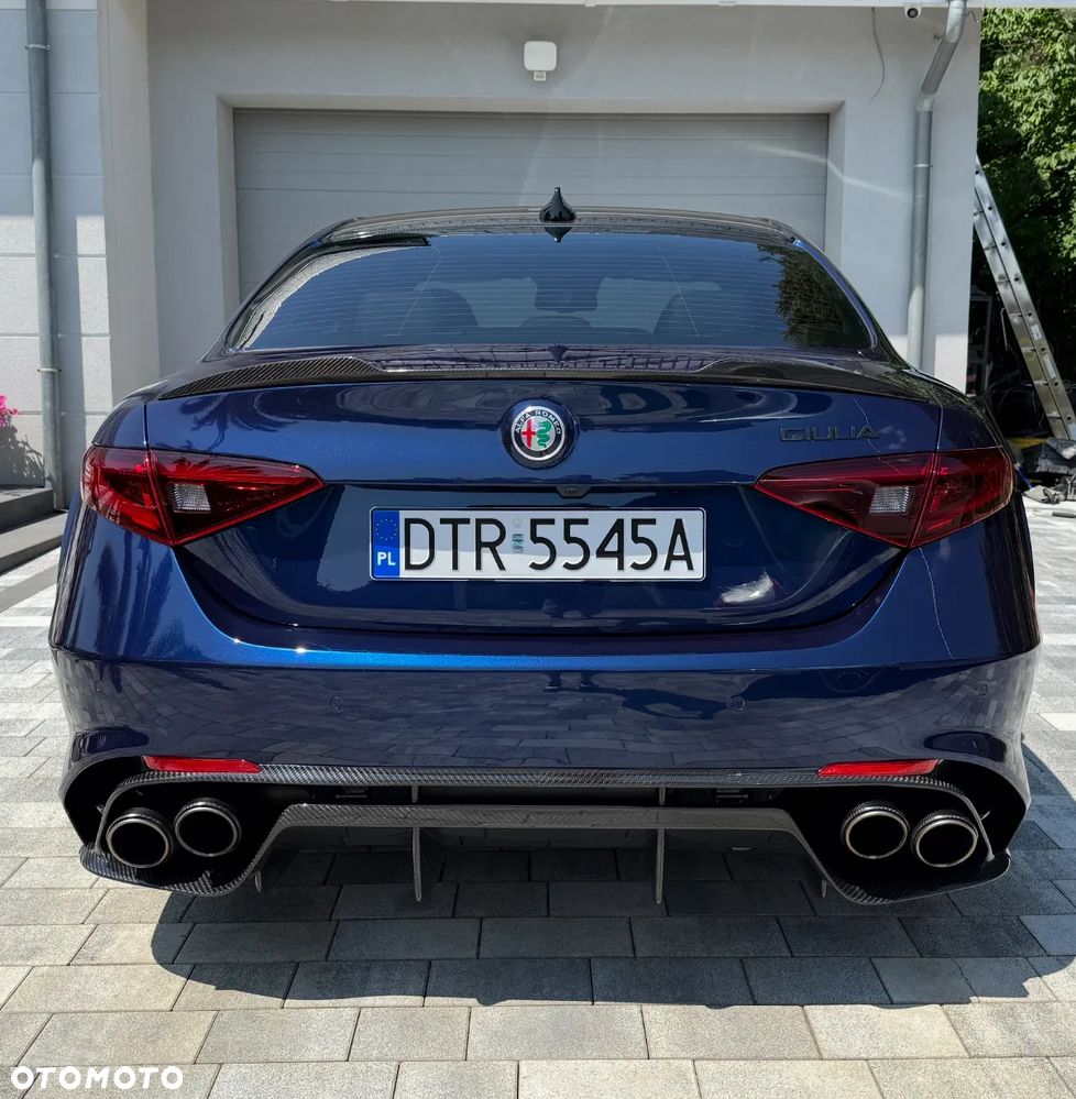 Alfa Romeo Giulia 2.9 V6 Bi-Turbo AT8 Quadrifoglio - 9