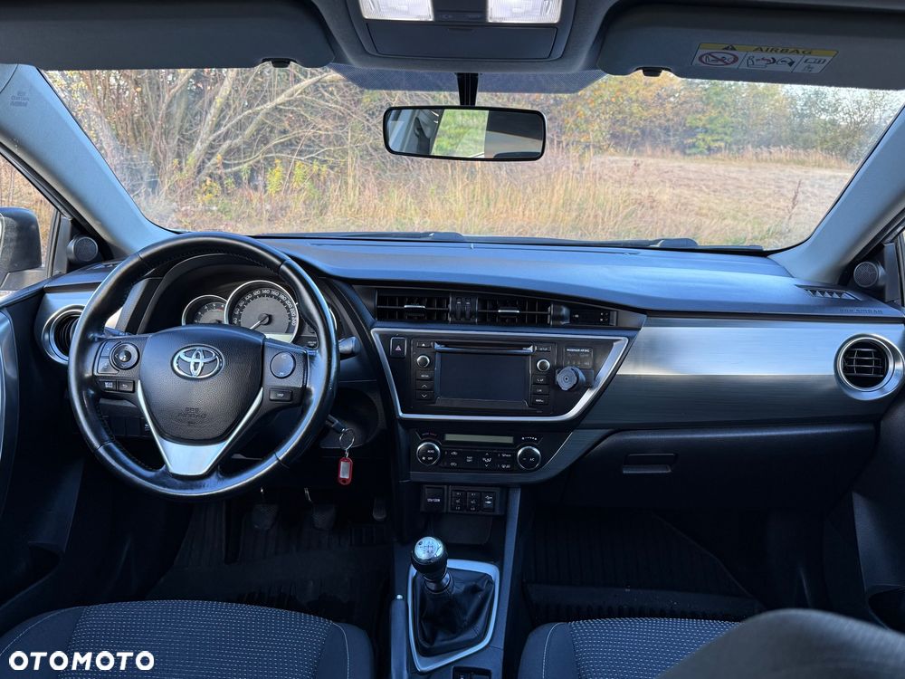 Toyota Auris 1.4 D-4D Premium - 8