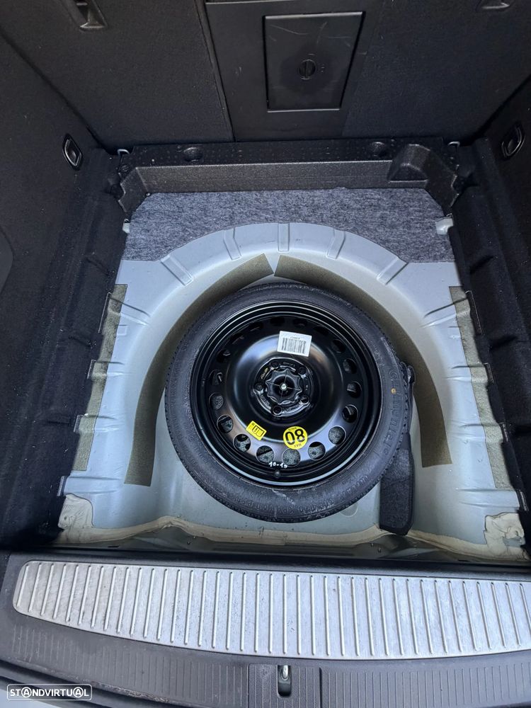 Opel Astra Sports Tourer - 28