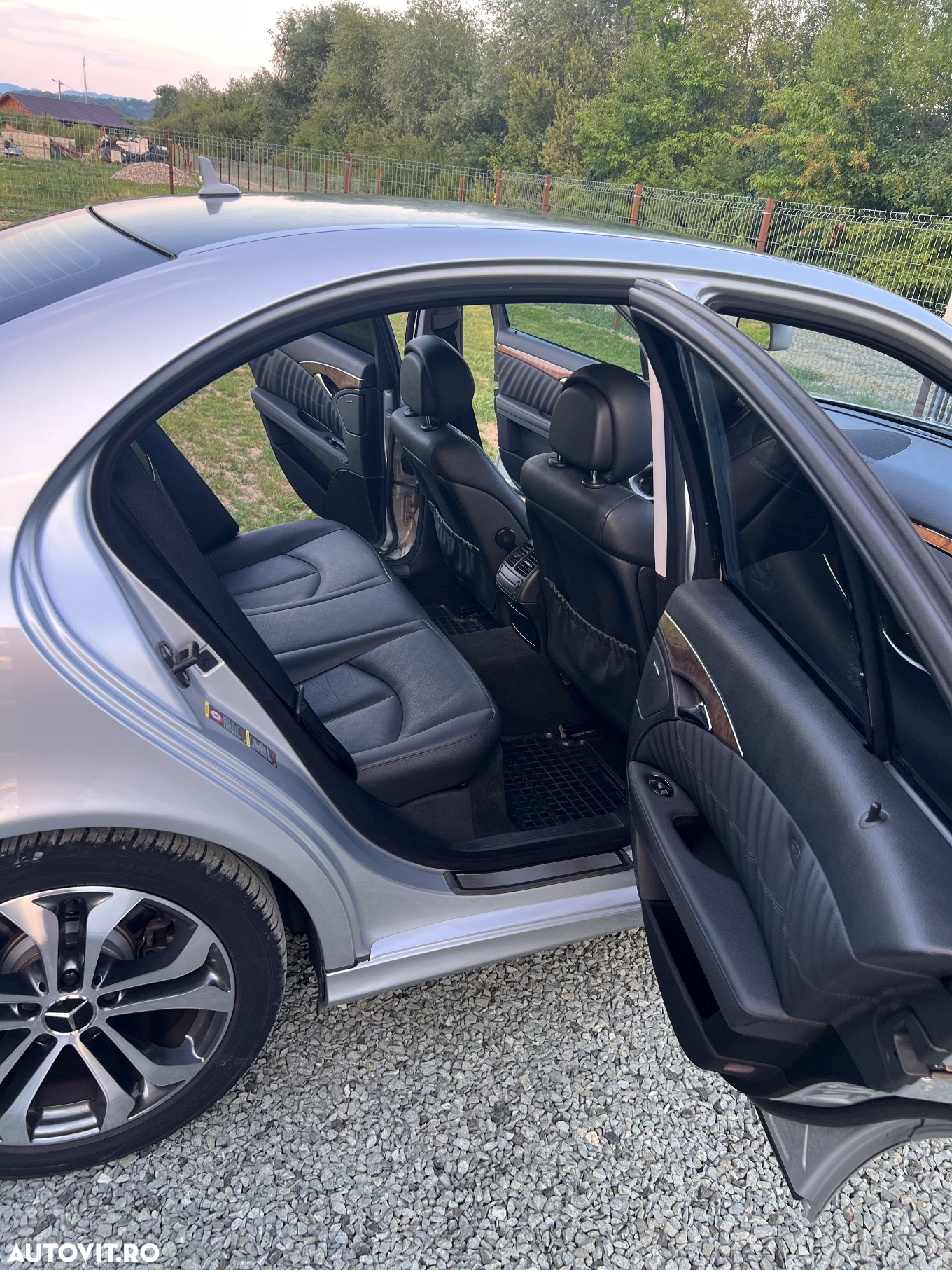 Mercedes-Benz E 320 CDI Avantgarde DPF Sport Edition - 24