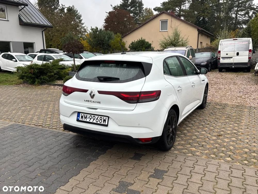 Renault Megane 1.5 Blue dCi Zen - 8