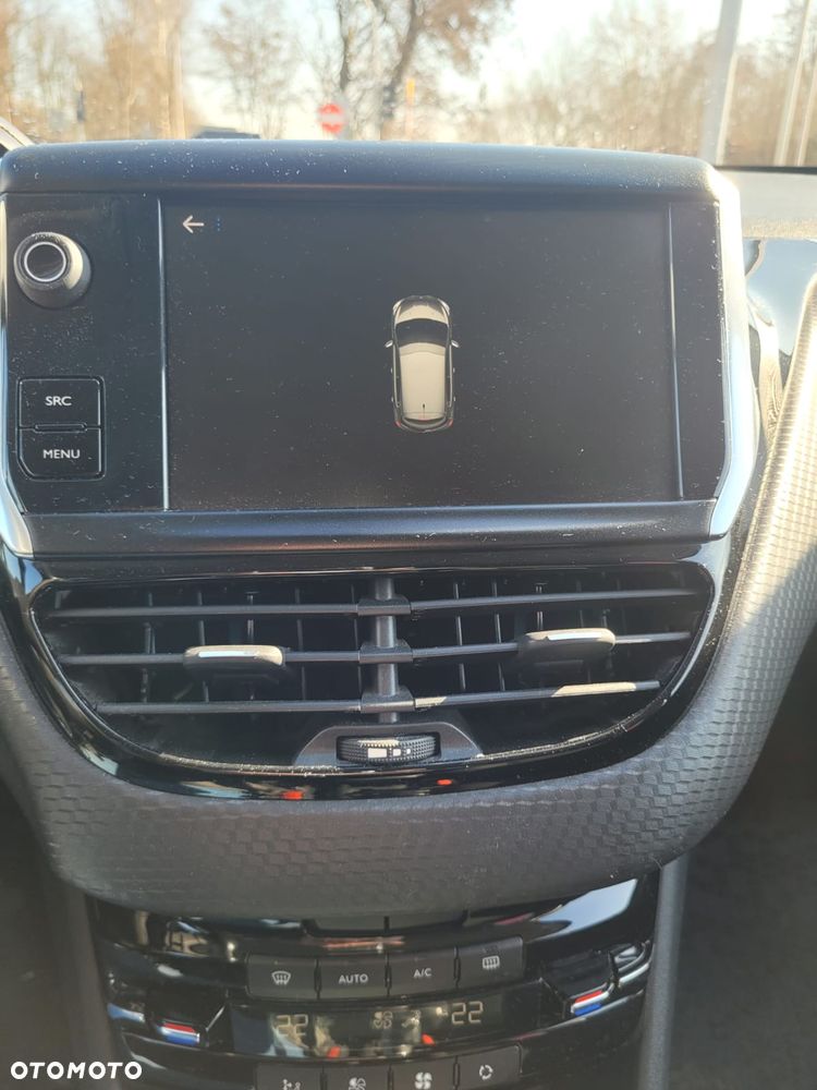 Peugeot 208 1.2 PureTech Allure - 6