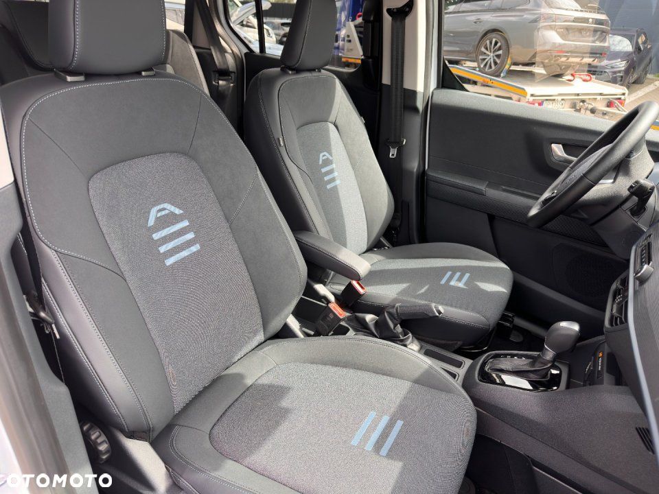 Ford Tourneo Courier - 22
