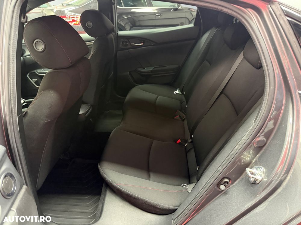 Honda Civic 1.0 VTEC Turbo Sport - 12