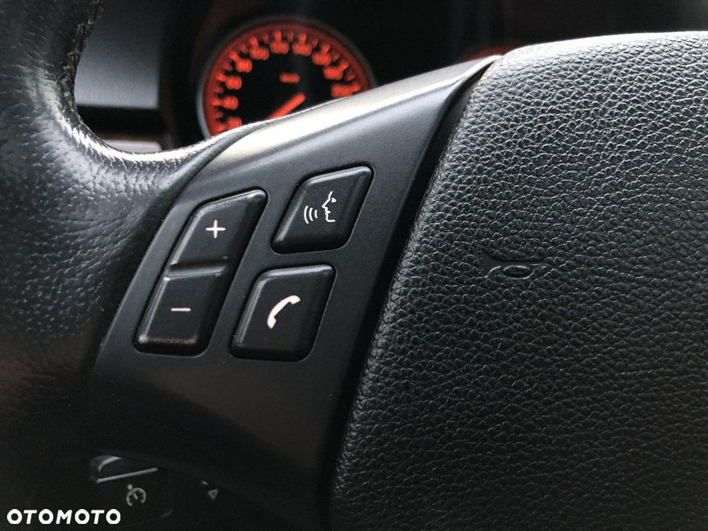 BMW Seria 3 - 36