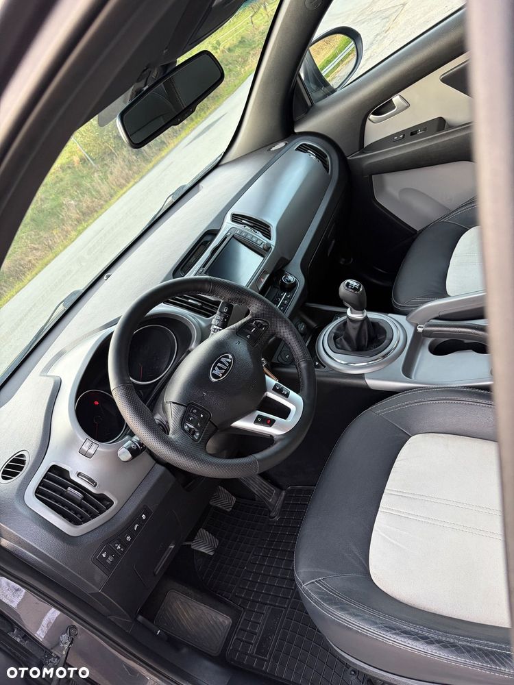 Kia Sportage 1.7 CRDI XL 2WD - 17