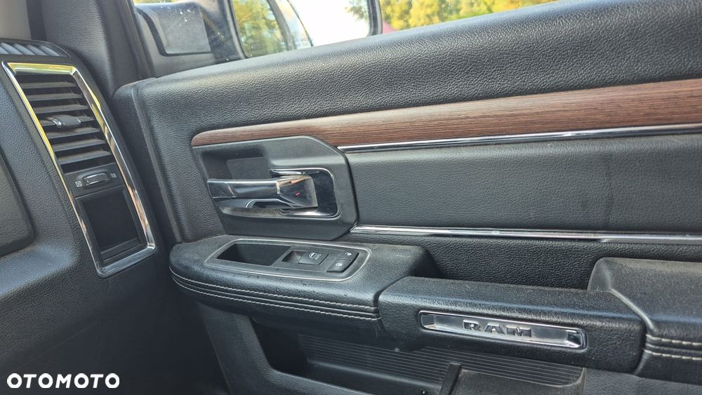 Dodge RAM 5.7 4x4 - 12