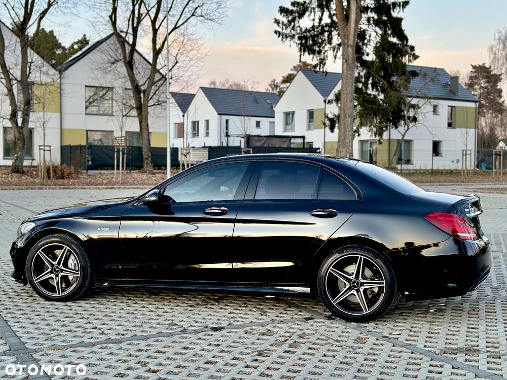 Mercedes-Benz Klasa C AMG 43 4Matic 9G-TRONIC - 38
