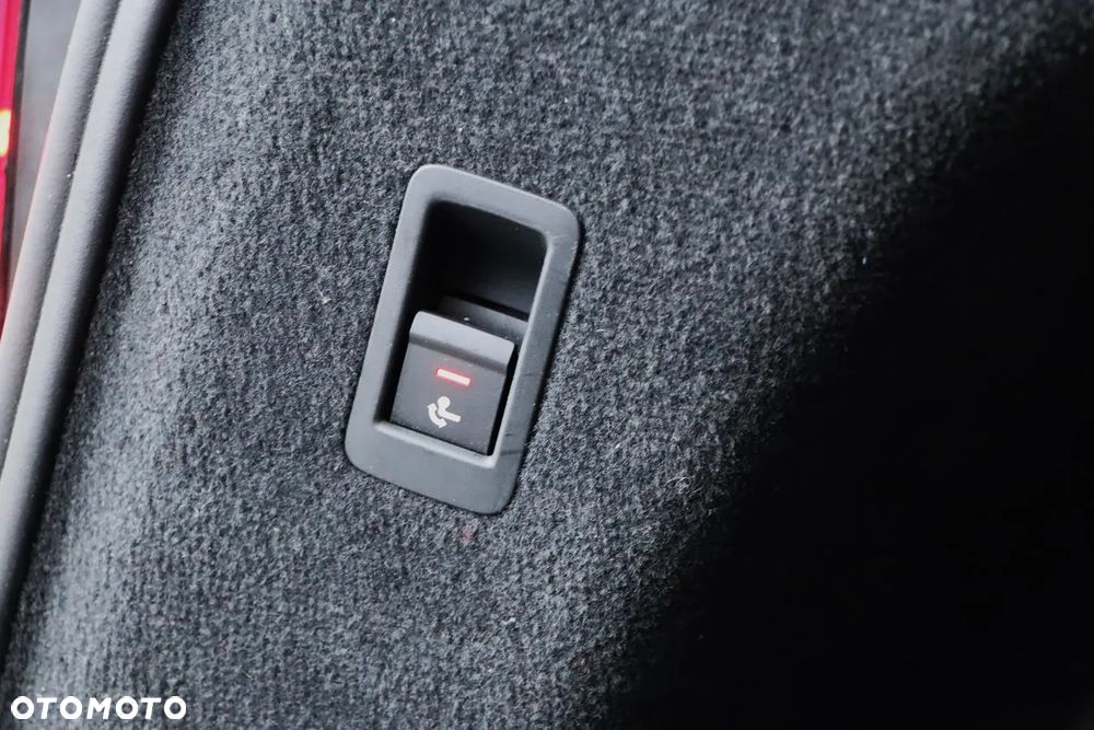 Audi A6 Avant 40 TDI S tronic S line - 33