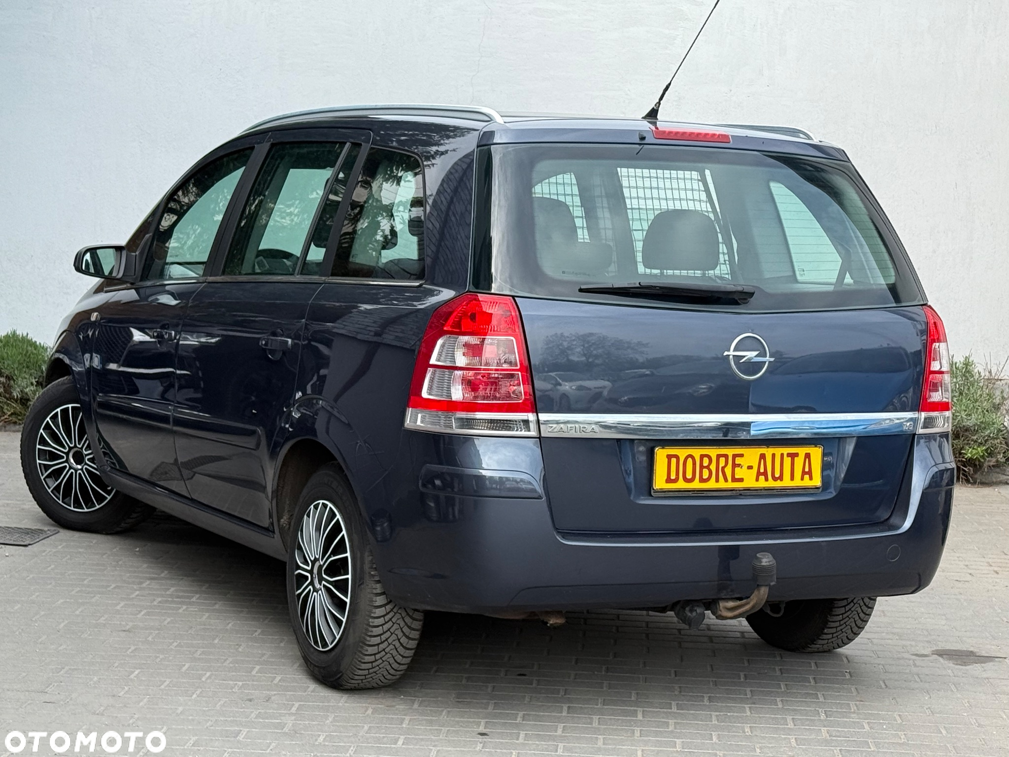 Opel Zafira 1.6 Cosmo - 27