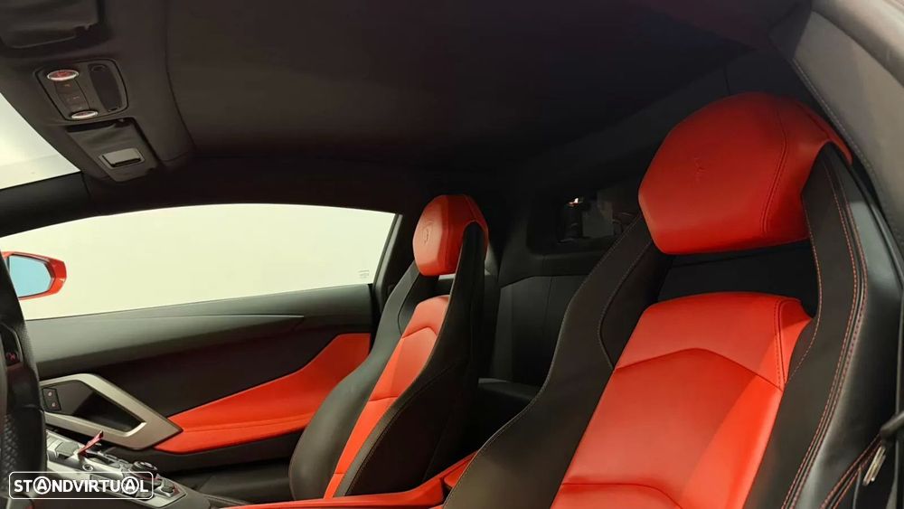 Lamborghini Aventador 6.5 V12 LP700-4 - 32