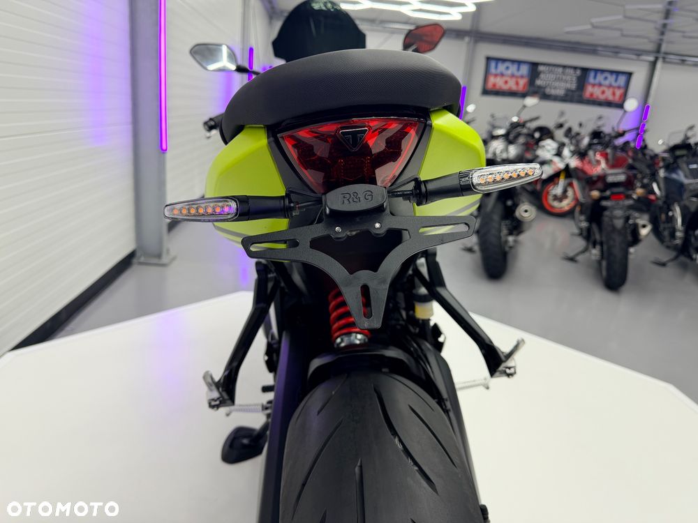 Triumph Daytona - 30