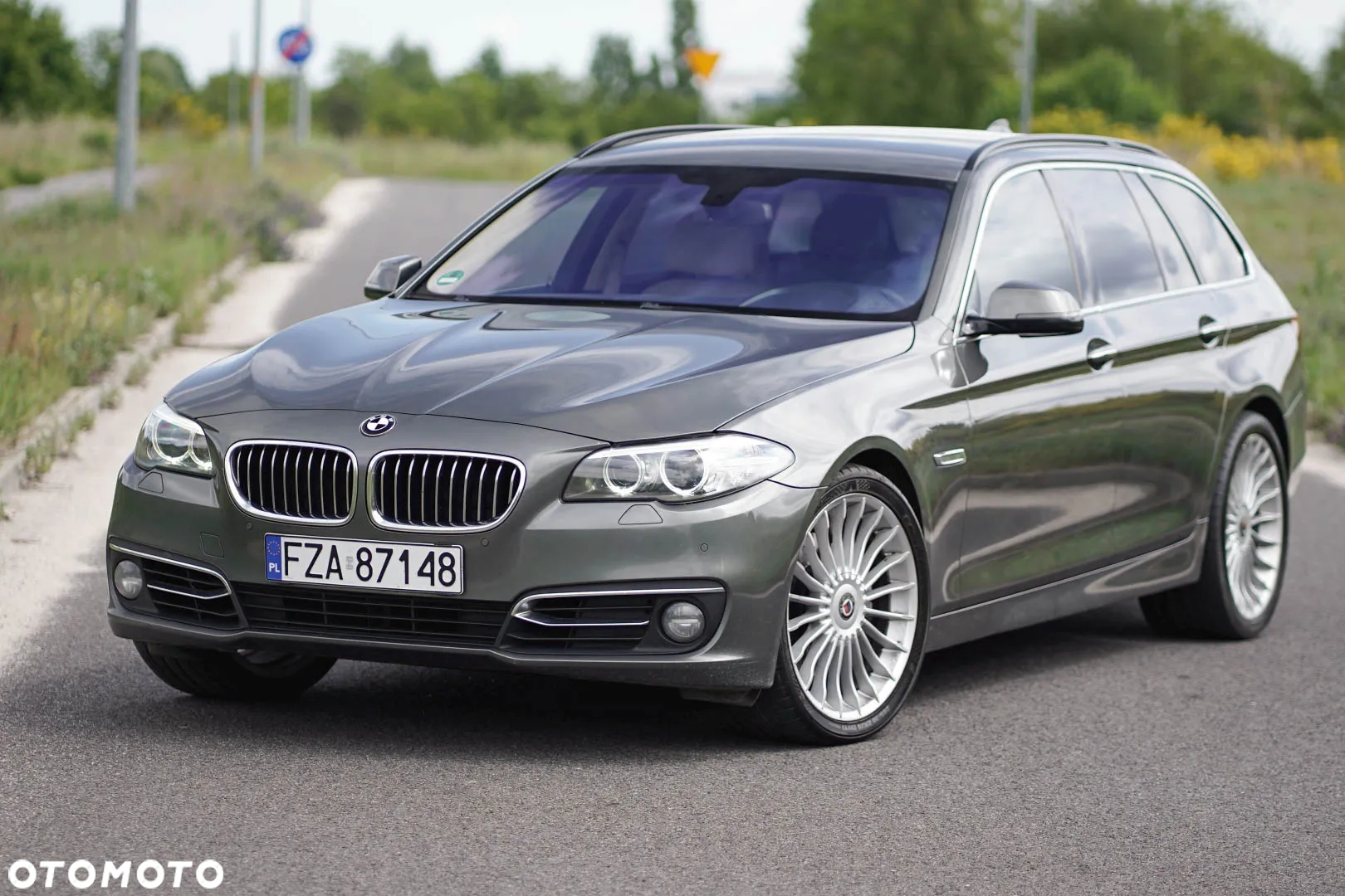 BMW Seria 5 535d Touring Luxury Line - 11
