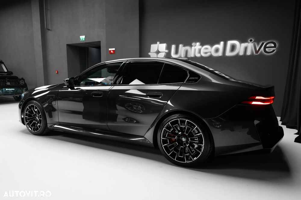 BMW M5 xDrive AT PHEV - 8