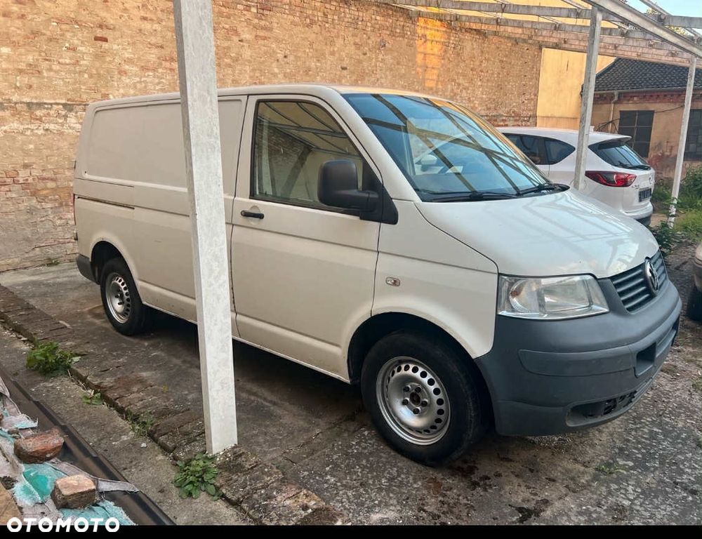 Volkswagen Transporter T5 - 2