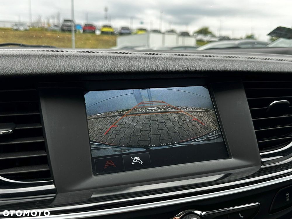 Opel Insignia 1.5 T Elite S&S - 17