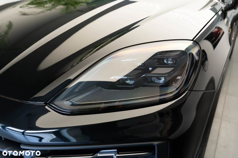 Porsche Cayenne E-Hybrid PHEV Black Edition - 34