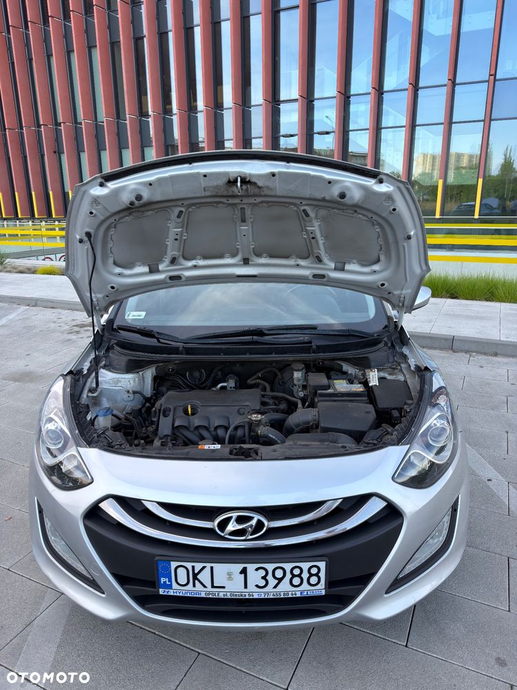 Hyundai i30 1.4 Classic + - 29
