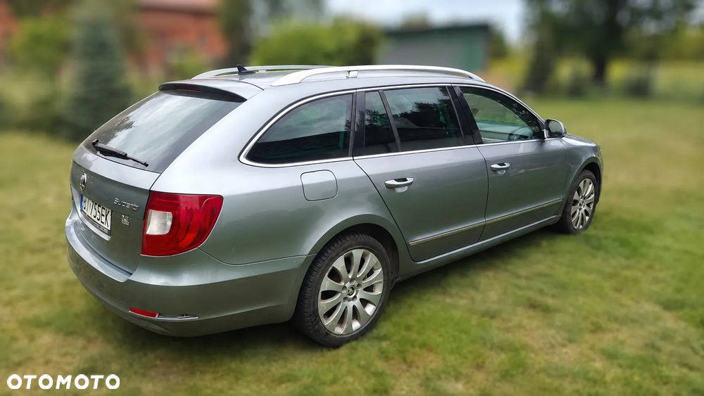 Skoda Superb 1.8 TSI DSG Elegance - 5